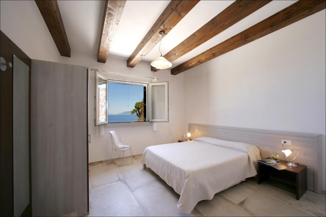 Villa Antonia - Vasca Idromassaggio Terrazza Vista Mare 산비토로카포 외부 사진