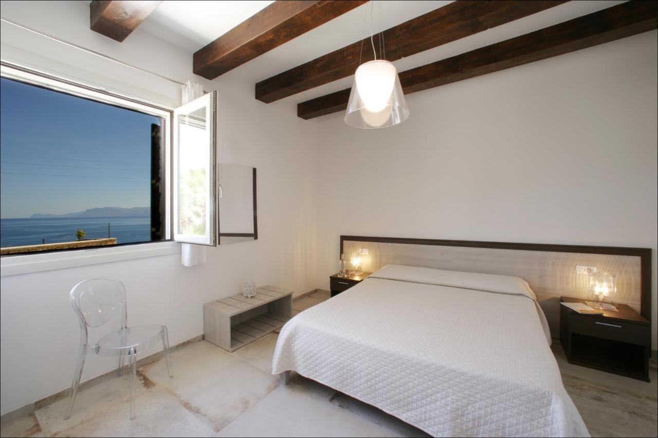 Villa Antonia - Vasca Idromassaggio Terrazza Vista Mare 산비토로카포 외부 사진