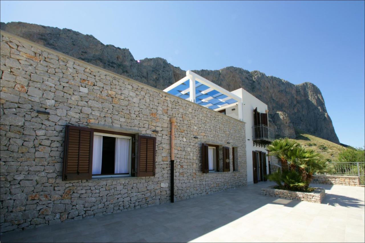 Villa Antonia - Vasca Idromassaggio Terrazza Vista Mare 산비토로카포 외부 사진