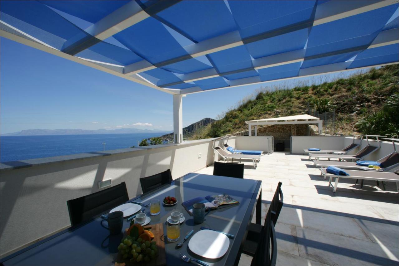 Villa Antonia - Vasca Idromassaggio Terrazza Vista Mare 산비토로카포 외부 사진