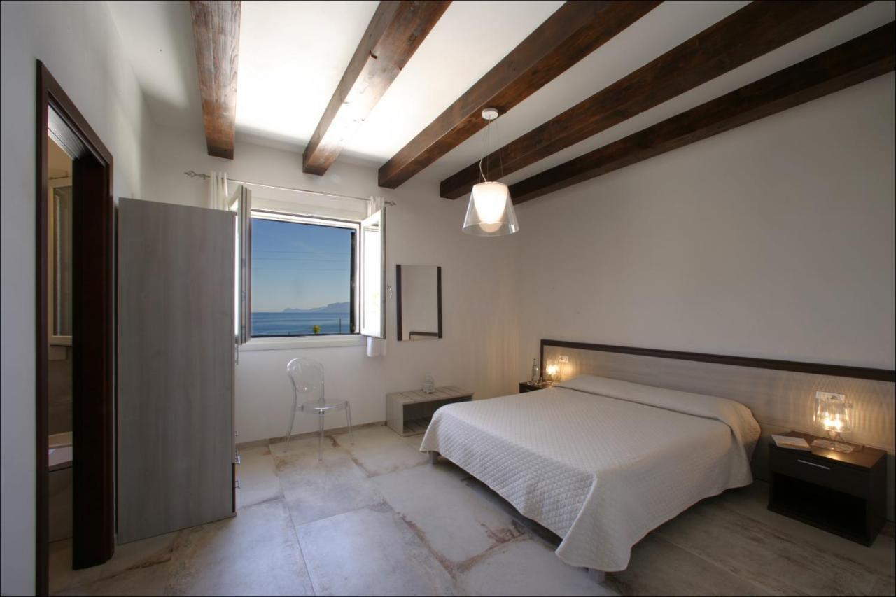 Villa Antonia - Vasca Idromassaggio Terrazza Vista Mare 산비토로카포 외부 사진